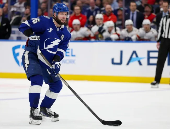 Lightning’s Kucherov receives game misconduct for kneeing Panthers’ Tkachuk